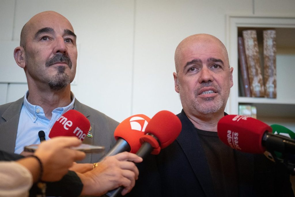 CCOO y UGT denuncian que algunas patronales admiten incumplimientos en horarios laborales.