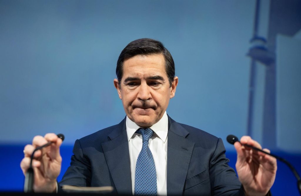 El plazo para aceptar la OPA de BBVA sobre Sabadell termina este viernes 10 de octubre.