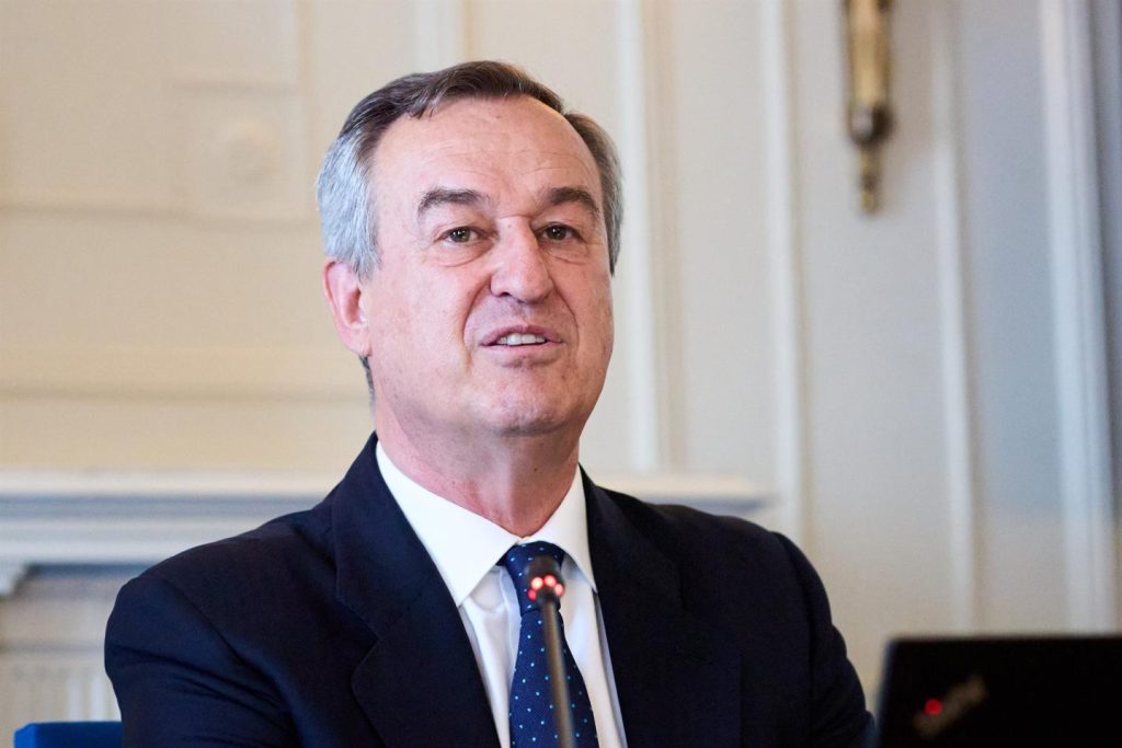 González-Bueno del Sabadell cree que la OPA del BBVA no superará el 30% con cálculos racionales