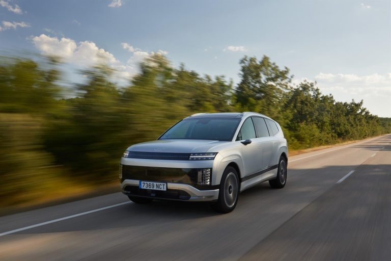 Hyundai lanza el Ioniq 9: su SUV eléctrico más avanzado desde 69.900 euros, con IA integrada