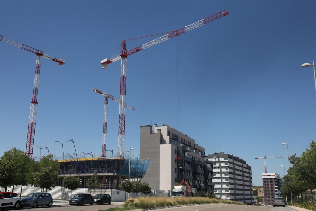 Los visados para obra de viviendas nuevas superan las 84.000 unidades hasta julio, un 10,9% más