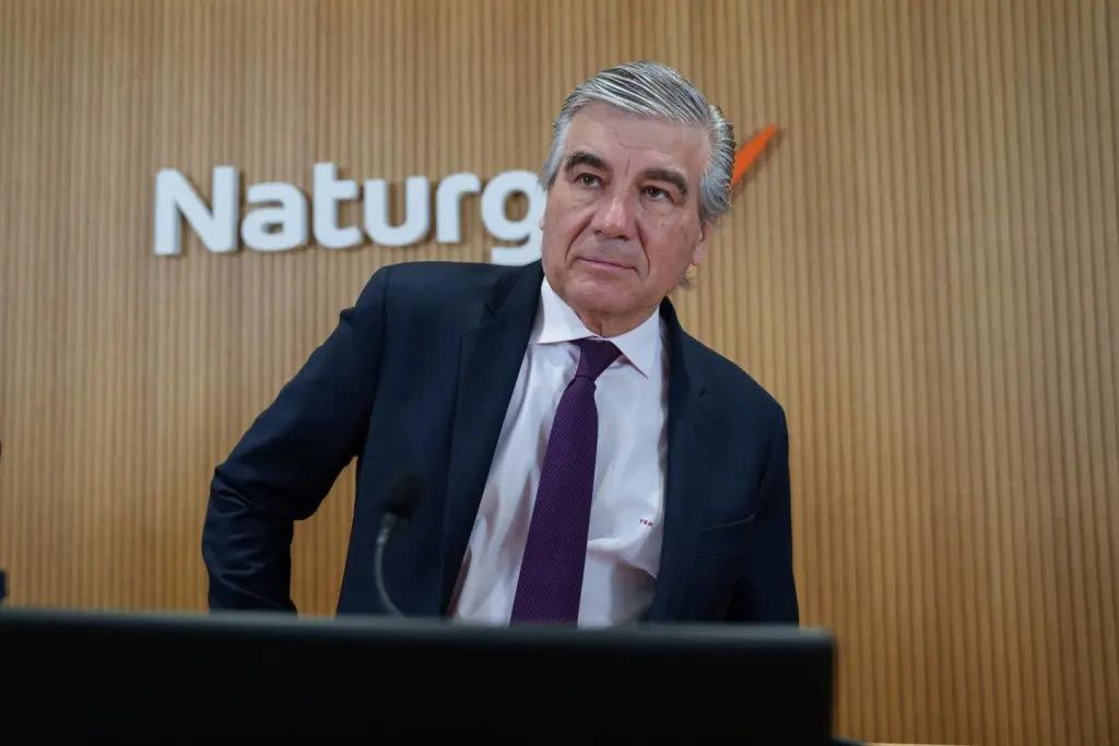 Naturgy lanza la venta del 3,5% de su autocartera para aumentar su capital flotante al 18,6%