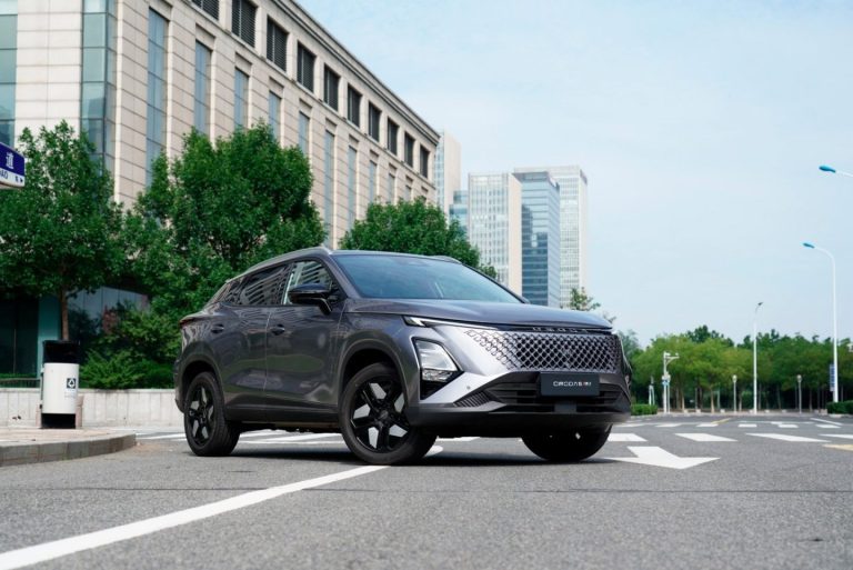 Omoda lanza en España el Omoda 5 SHS-H, su primer híbrido, desde 29.400 euros con etiqueta ECO