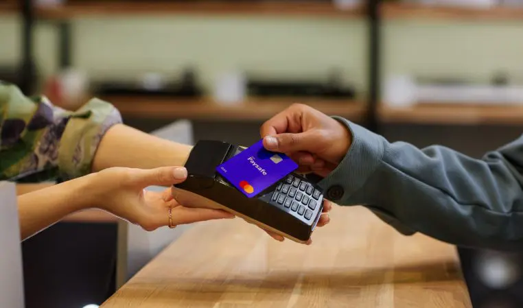 Las tarjetas prepago y la lucha por la inclusión financiera en las economías emergentes