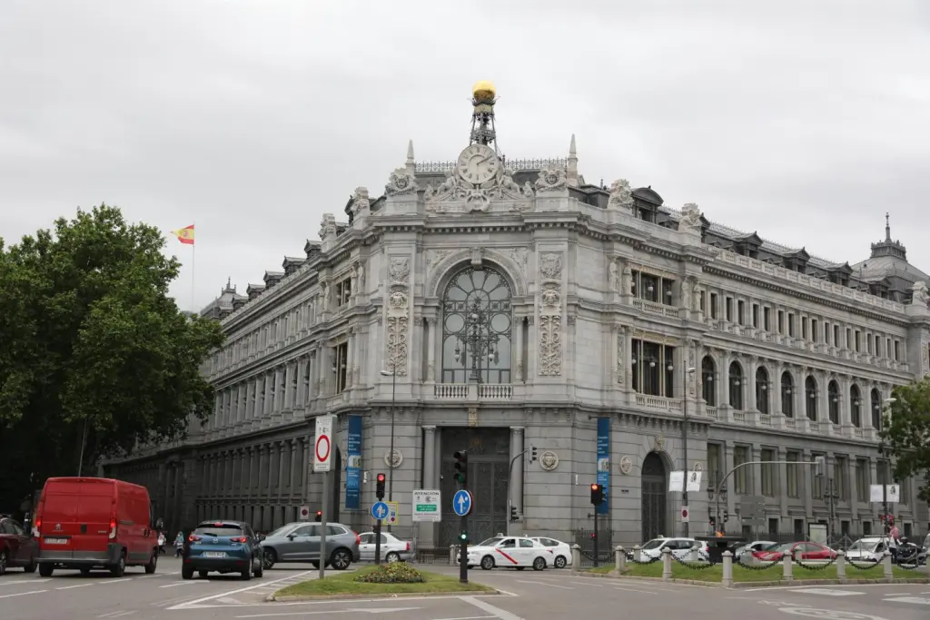 El Banco de España multa con 100.000 euros e inhabilita al exdirector de Ruralnostra por 2 años