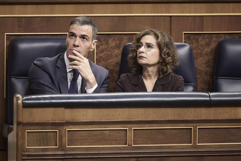 El Congreso pide al Gobierno que presente Presupuestos 2026 con ayudas y rebajas fiscales en educación.