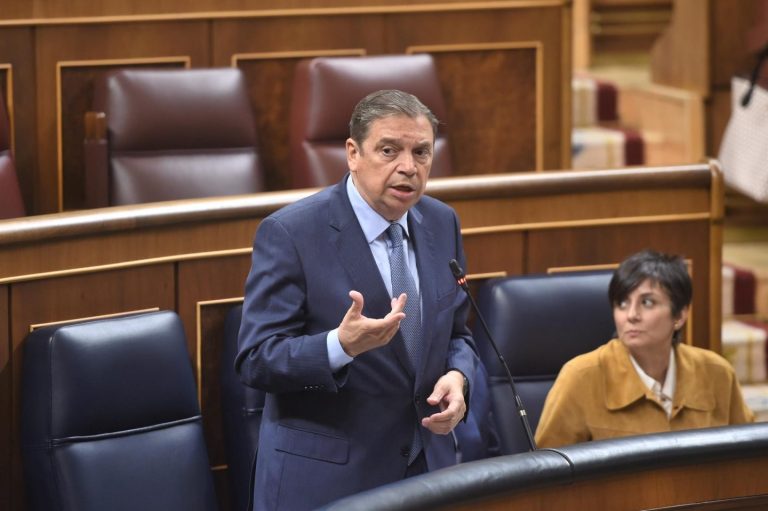 El Congreso urge al Gobierno a detener recortes de Bruselas a la PAC y pesca, sin apoyo del PSOE