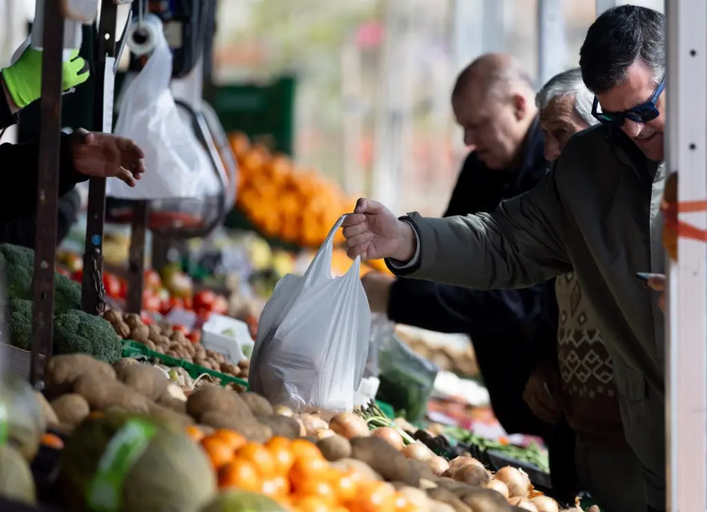 El IPC subió al 3,1% en octubre por el aumento del coste de la electricidad, según el INE.