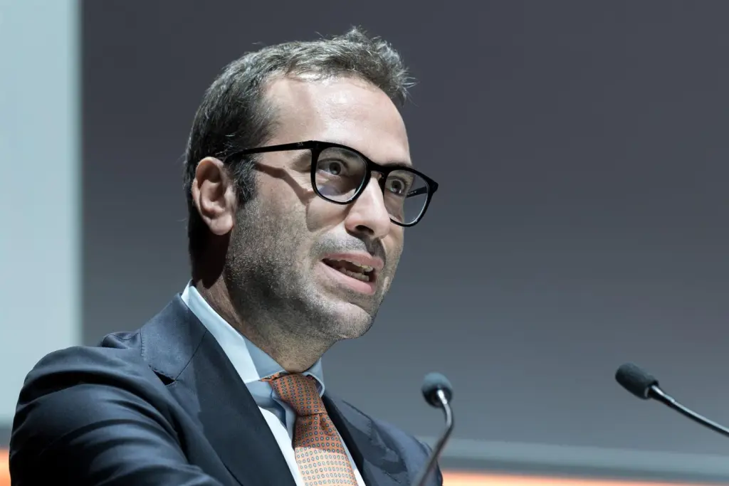 España busca abrir el mercado chino a los bienes de equipo y reequilibrar el comercio del automóvil