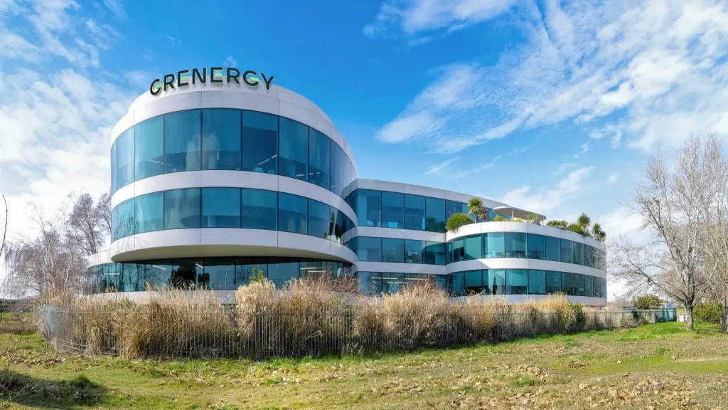 Grenergy vende dos plantas solares de 297 MW por 273 millones y obtiene plusvalías de 75 millones de euros
