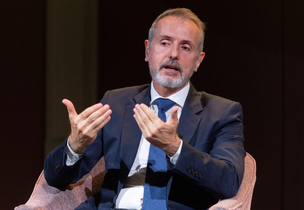 Murtra de Telefónica defiende invertir a largo plazo sacrificando la caja a corto para ser eficientes