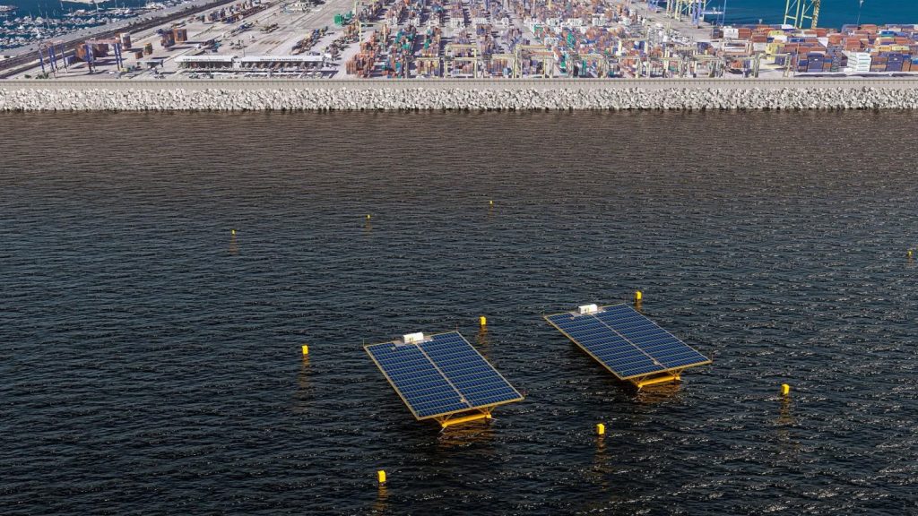 Naturgy lanza primer proyecto de energía solar flotante en el mar de España junto a BlueNewables