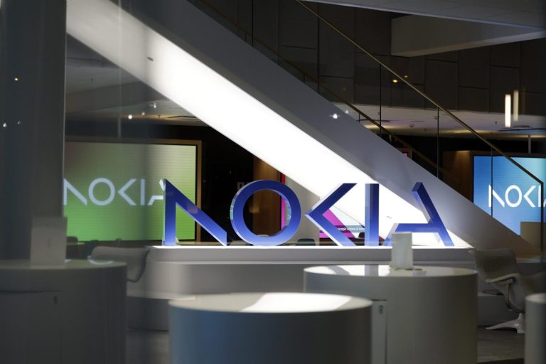 Nokia invertirá 3.470 millones en EEUU para mejorar redes de IA en colaboración con Trump