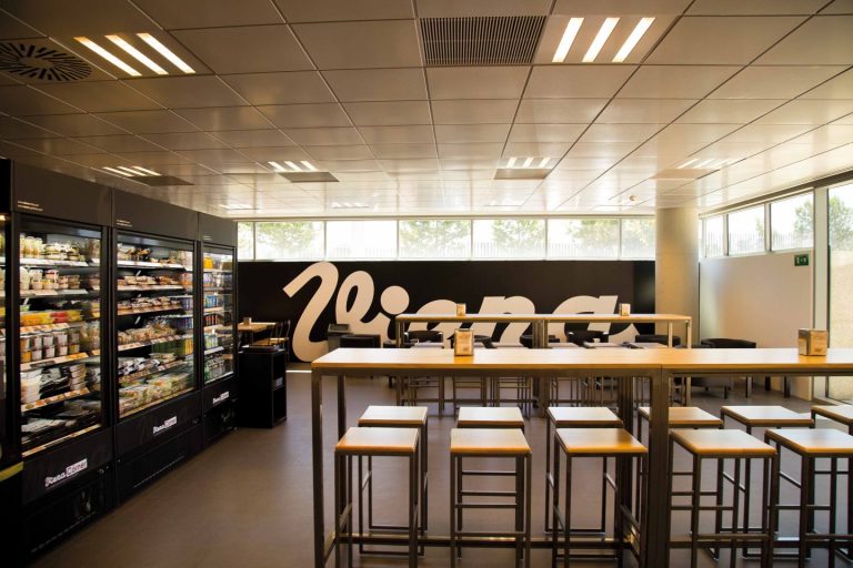 Comedores de empresa 2.0: bienestar, flexibilidad y sabor con 152 años de experiencia