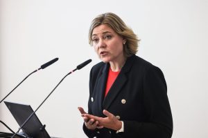 Bruselas defiende que la ley digital se aplica igual a todos tras críticas de EEUU por multa a X