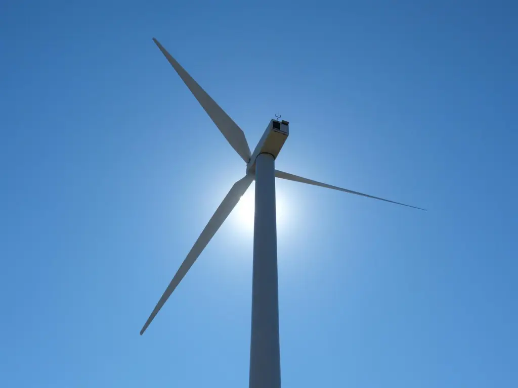 El Gobierno ofrece 292 millones para renovar eólicas e hidroeléctricas hasta 50 MW. Solicitudes en enero