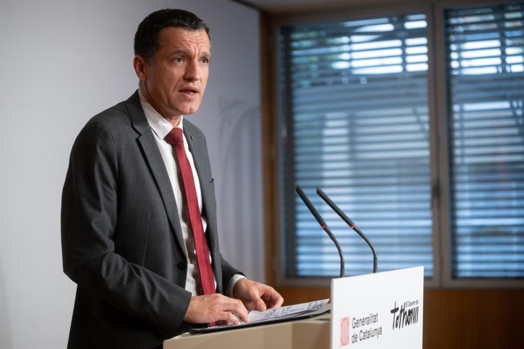 El Govern catalán crea un comité de 6 expertos para auditar los laboratorios de peste porcina