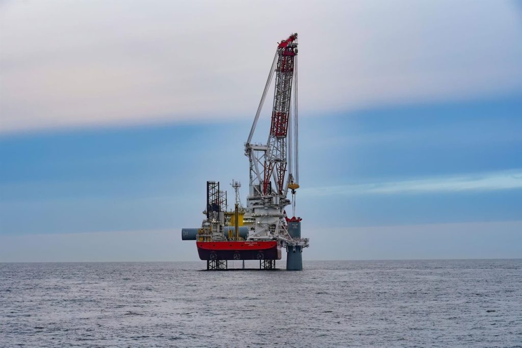 El PP urge al Gobierno a acelerar la eólica marina y lanzar la primera subasta en 2026