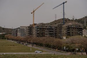 El suelo urbano se abarata un 0,3% en el tercer trimestre, según el Ministerio de Vivienda.