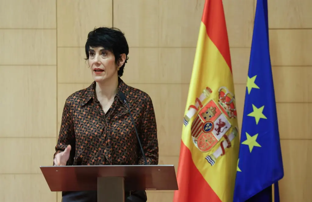 Elma Saiz, nueva portavoz del Gobierno; Milagros Tolón, nueva ministra de Educación