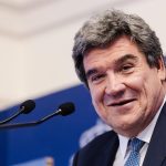 Escrivá alaba a la banca cooperativa como clave contra la exclusión financiera en España