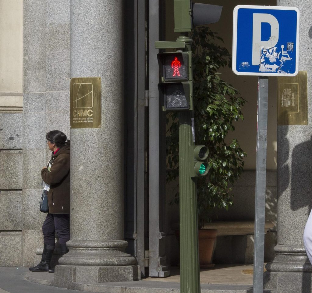 La CNMC sancionará a tres gasistas en 2026 por no cumplir con ratios de endeudamiento adecuados