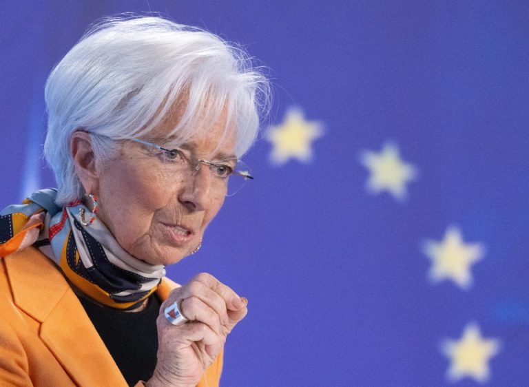 Lagarde (BCE) prevé inflación cerca del 2%, pero advierte de la inestabilidad económica global