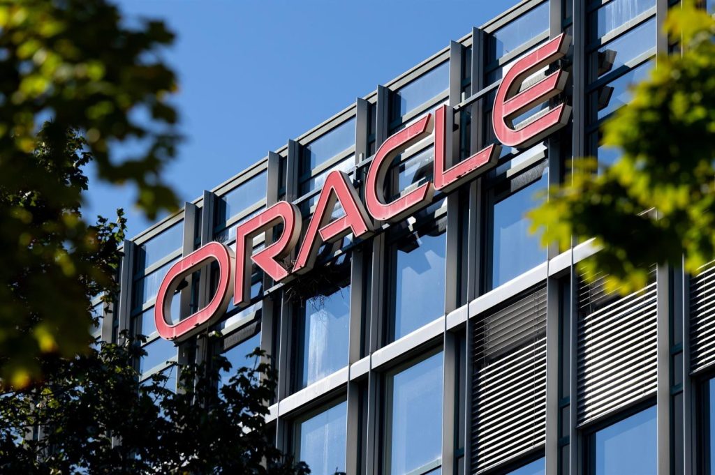Las acciones de Oracle suben un 7% tras acuerdo para asegurar operaciones de TikTok en Estados Unidos