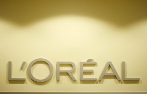 L’Oréal aumenta su participación en Galderma al 20% tras adquirir un 10% adicional del consorcio.