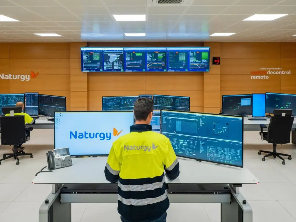 Naturgy lanza un centro para controlar sus ciclos combinados desde Sagunto, mejorando eficiencia y flexibilidad