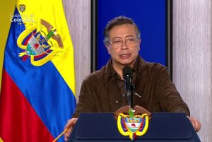 Petro decreta impuestos progresivos para aumentar ingresos tras rechazo a Ley de Financiamiento
