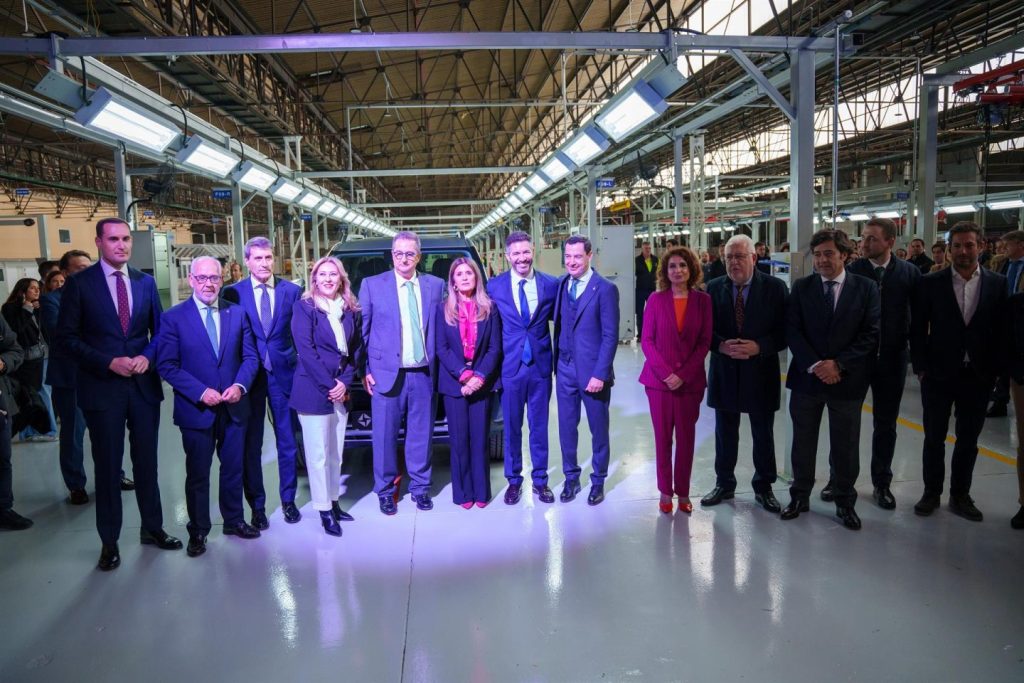 Santana Factory abre en Linares y firma acuerdo futuro con BAIC para fabricar todoterrenos.