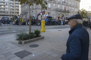 Tractorada en Ourense colapsa el centro contra el acuerdo de la UE con Mercosur y por una PAC justa