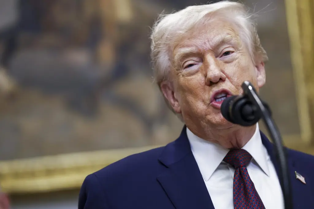 Trump pide al nuevo líder de la Fed que baje tipos de interés y avisa de no disentir de su visión