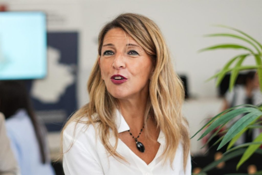 Díaz celebra baja del paro en 2025: «Miles de familias tienen más certezas y menos miedos»