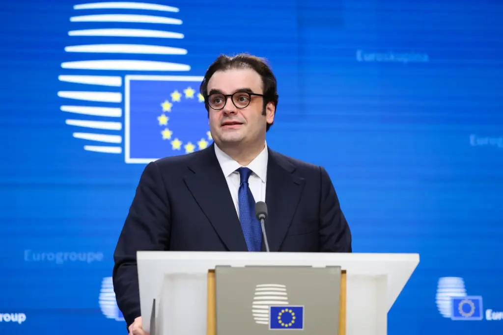 El Eurogrupo apoya a Boris Vujcic para el BCE y Bulgaria entra al euro oficialmente en 2026