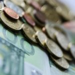 El salario mínimo español es el séptimo más alto entre los 22 países de la UE con uno fijado por ley