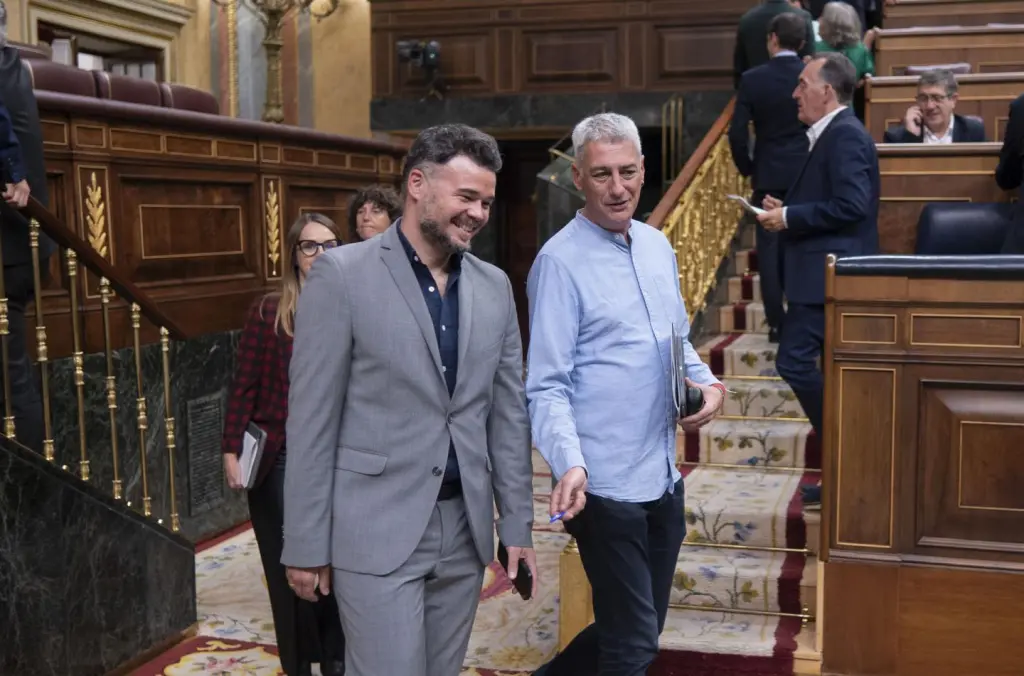 ERC y Bildu critican las ayudas fiscales a propietarios por mantener alquileres sin subida anunciadas por Sánchez