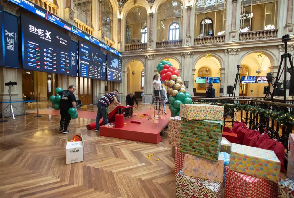La Bolsa española negoció 384.582 millones en renta variable en 2025, un 21,2% más que en 2024