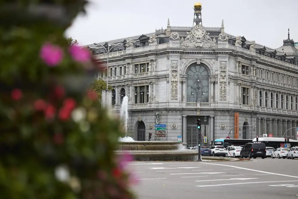 La rentabilidad de la banca española disminuye, pero se mantiene por encima del 14% en 2025