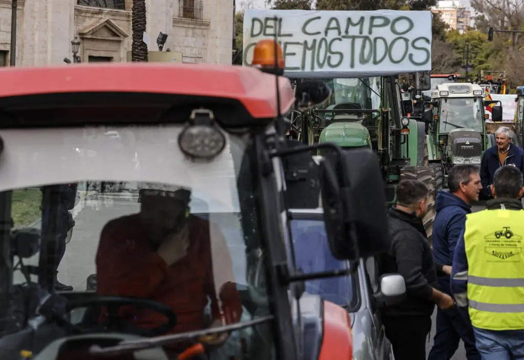 Los tractores ocuparán el centro de Alicante el 22 de enero en protesta contra el acuerdo UE-Mercosur