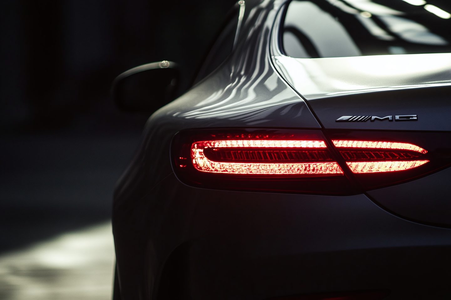 Piezas comúnmente reemplazadas en Mercedes-AMG: guía para propietario