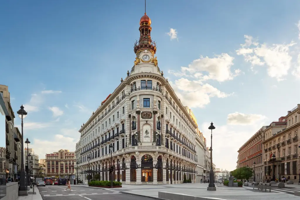 OHLA y Mohari sellan acuerdo para dividir los activos del Complejo Canalejas en Madrid