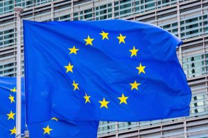 Bruselas examina denunciar a China en la OMC por aranceles a lácteos europeos de hasta el 11,7%