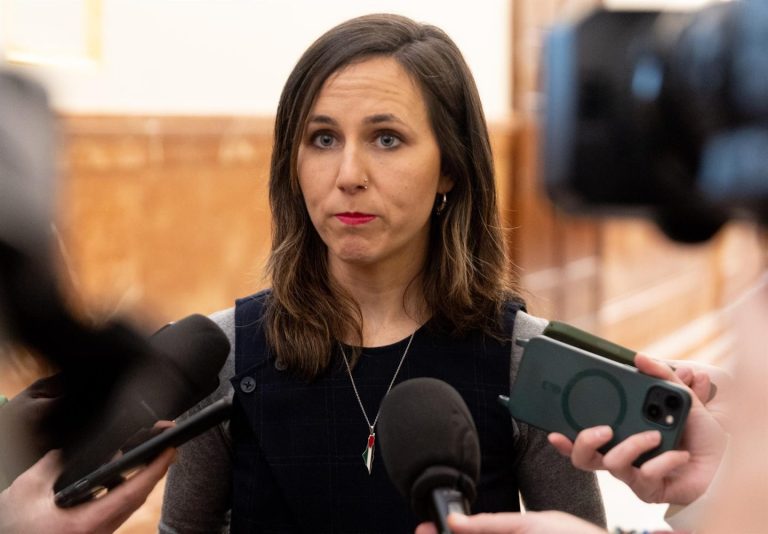 El Gobierno veta la ley de Podemos para nacionalizar Repsol por suponer un coste de 9.000 millones