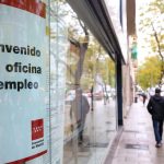 El paro sube en 30.392 personas en enero, menor alza en este mes desde 2022, liderado por servicios