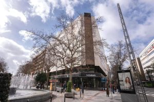 Kutxabank completa fusión con Cajasur tras concluir la integración tecnológica del banco andaluz