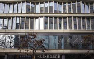 Kutxabank repartirá 384 millones en dividendos a sus fundaciones en 2025 para proyectos sociales