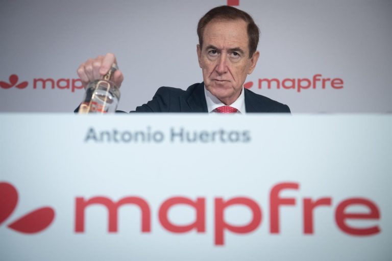 Mapfre logra rentabilidad en el seguro de coches para 2025 y supera la crisis económica en el ramo