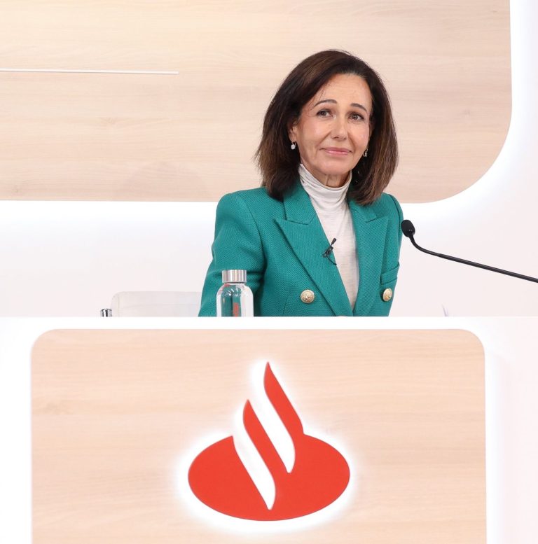 Santander aprueba la recompra de acciones por valor de 5.000 millones de euros.